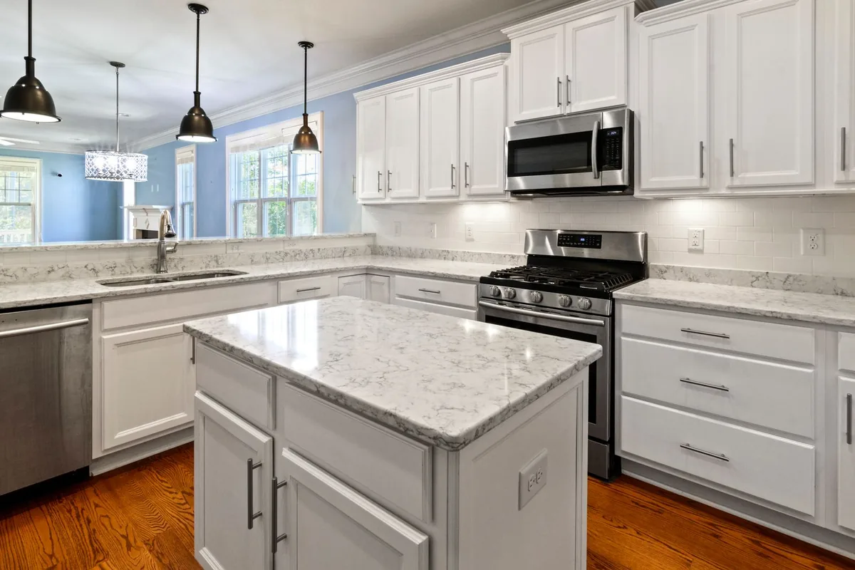 Filth & Squalor Cleanup in Jasmine Estates, FL